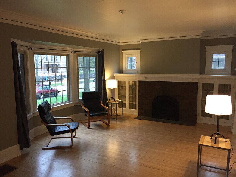 Building Photo - 3127 N Cramer St