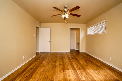 Building Photo - 820 Gentleman Rd