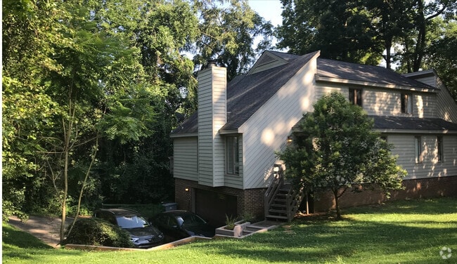 Building Photo - 3239 Sunnymede Ln