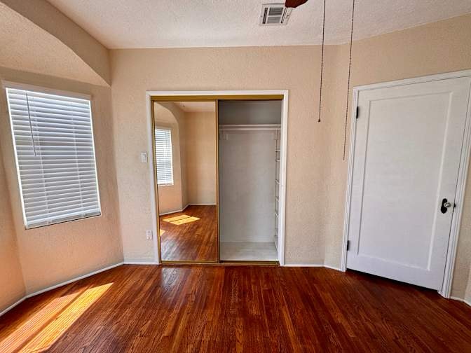 Building Photo - 1350 N Fairview Ave