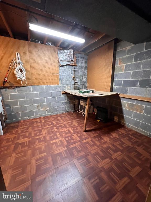 Building Photo - 8104 Willowdale Ct