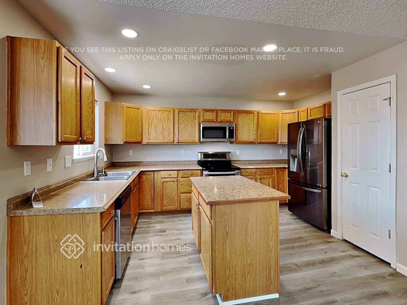 Building Photo - 7395 Middle Bay Way
