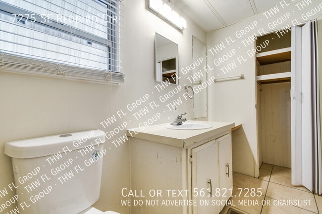 Building Photo - 7275 SE Redbird Cir