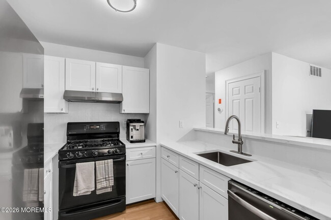 Building Photo - 25 Gait Ct