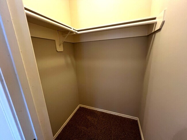 Building Photo - Charming 3-Bedroom Home with Modern Kitchen and Spacious Backyard