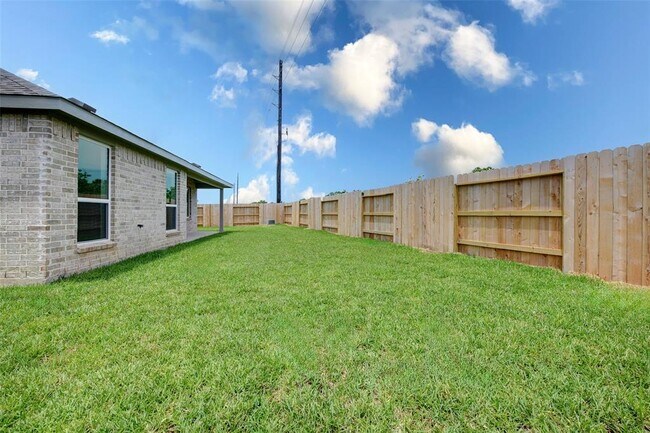 Building Photo - 27506 Spearmint Ridge Dr