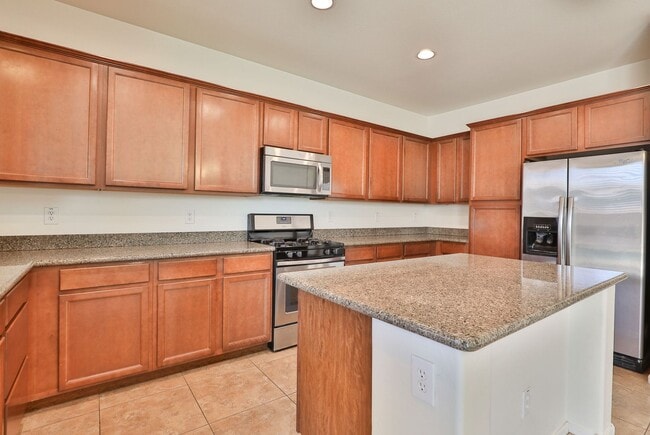 Building Photo - Heart of Queen Creek 5 bed/3 bath Home w/ ...