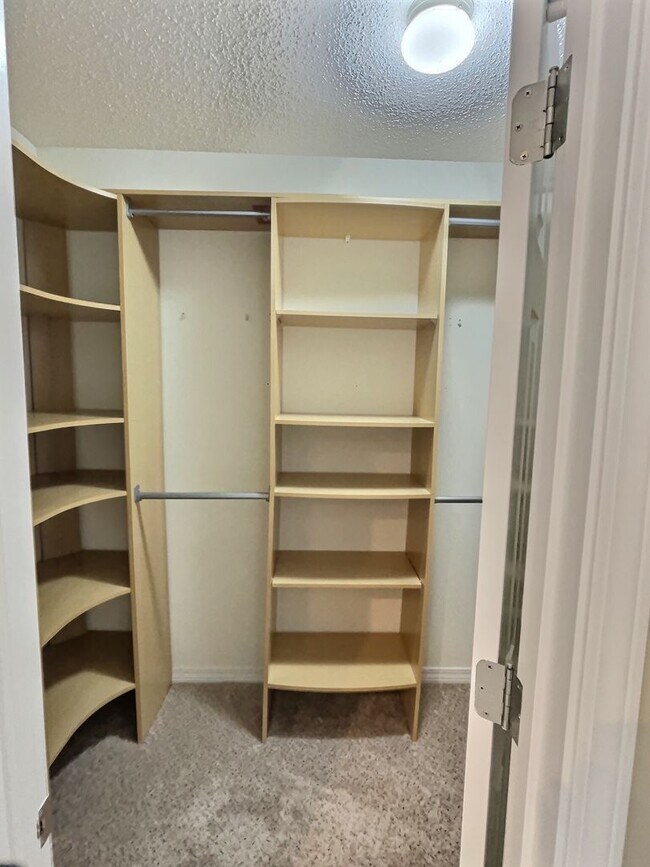 Building Photo - 4-BD, 3-BA Brick Home North of I10 in Biloxi's Shadow Creek Subdivision