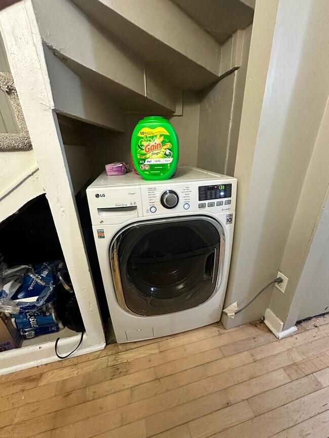 Building Photo - 578 Columbus Ave