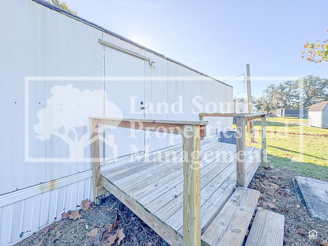 Building Photo - 1977 Meadow Oak Cir