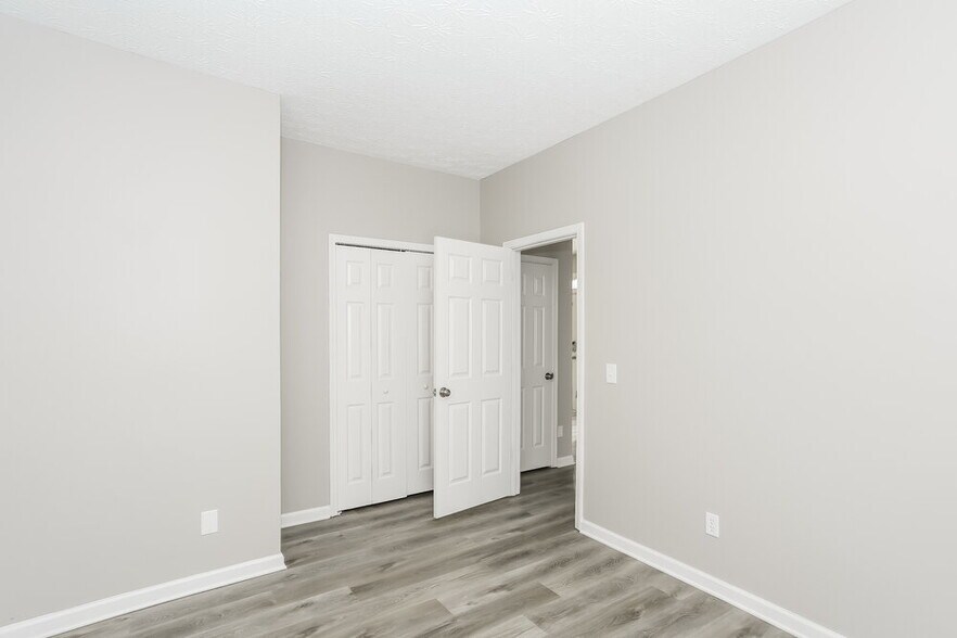 Building Photo - 3118 Baywood Ct