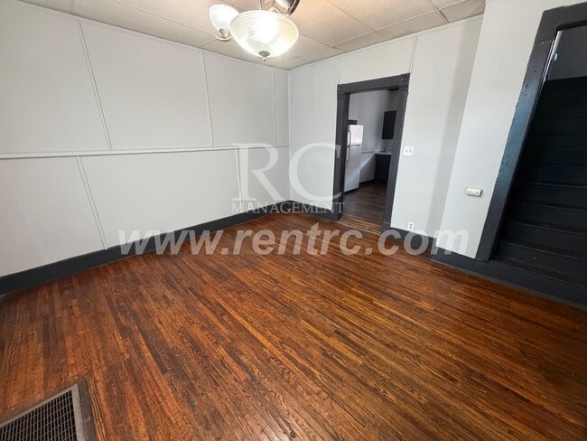 Building Photo - 314 Porter-