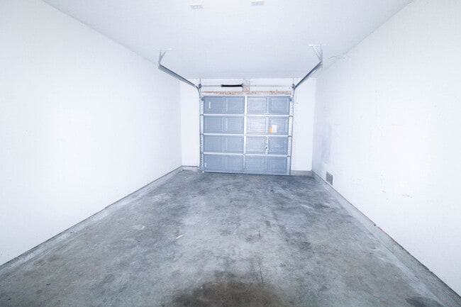 Building Photo - 126 Hallie Pass