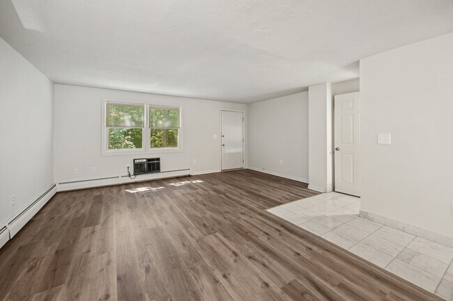 Building Photo - 74 Nutmeg Dr