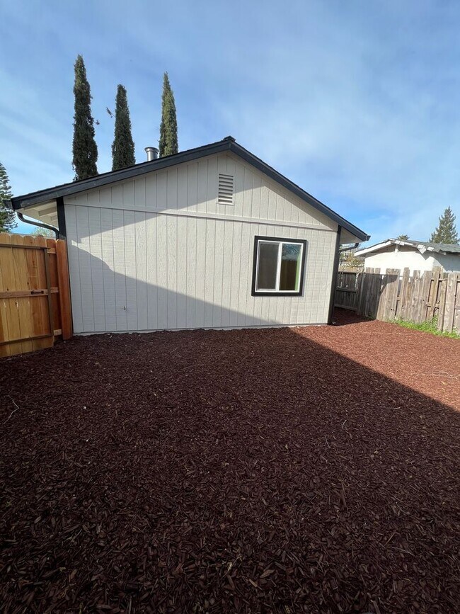 Building Photo - NEW BUILD! Beautifully designed mini home ...