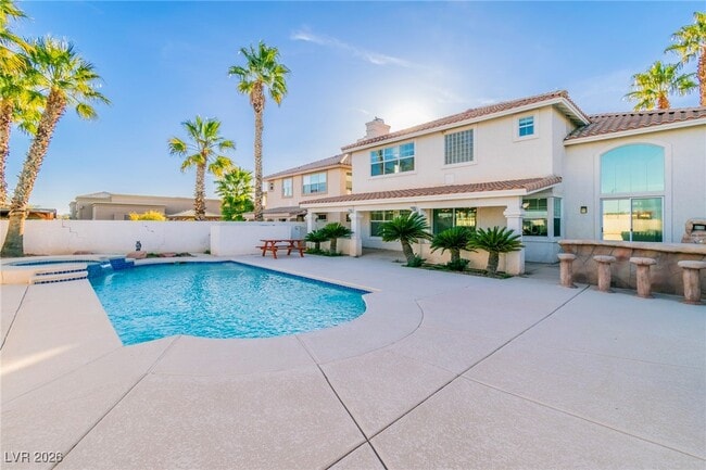 Building Photo - 3986 Windansea St