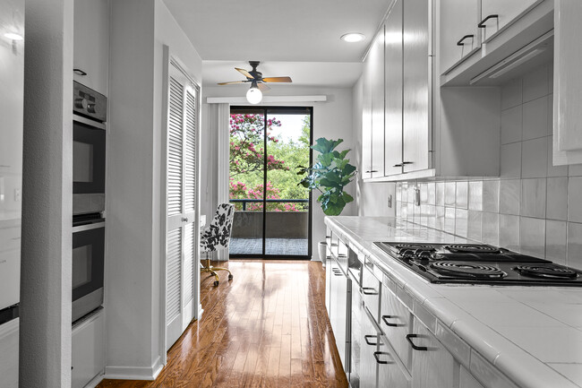Primary Photo - 1707 Spyglass Dr
