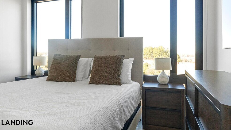 Building Photo - 1007 S Mint St