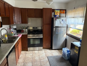 Building Photo - 1217 16th St