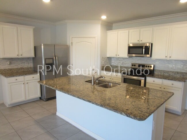 Building Photo - Estates Of Westerly