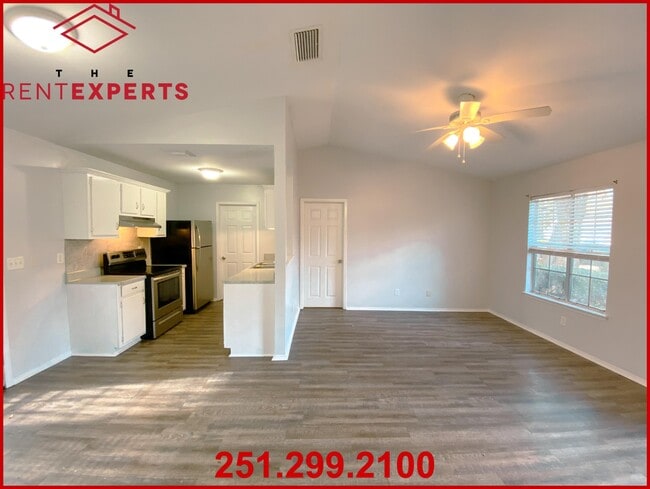 Building Photo - 9641 Royal Woods Ct