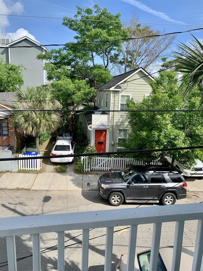 Building Photo - 244 President St