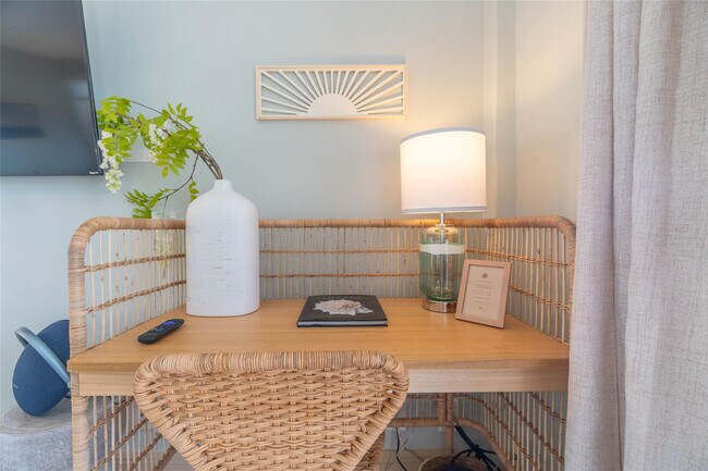 Building Photo - 6520 N Ocean Blvd