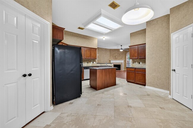 Building Photo - 307 Roans Prairie Ln