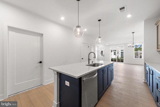 Building Photo - 11106 Donatello Dr