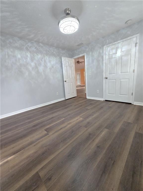 Building Photo - 4060 Crescent Walk Ln NE