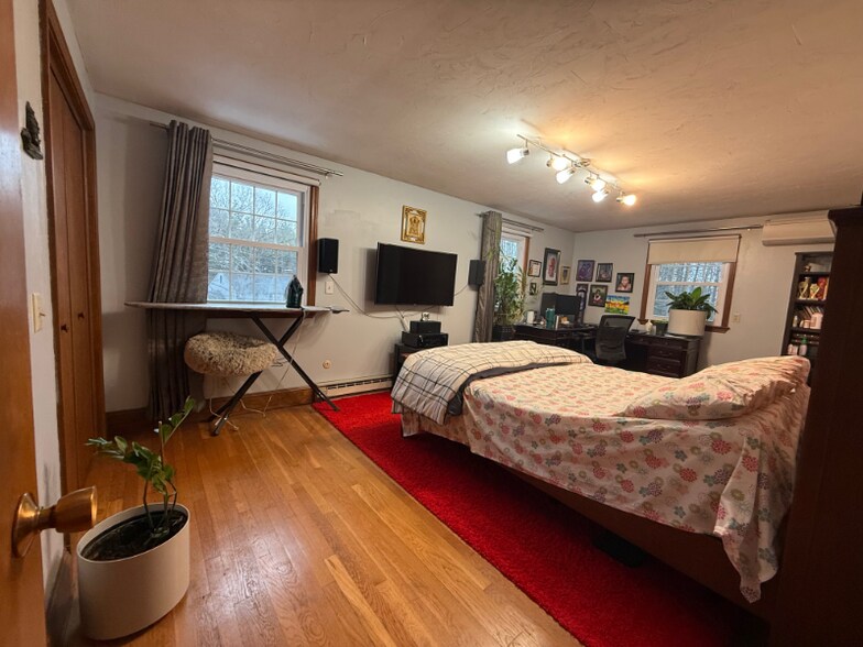 Building Photo - 34 Hitching Post Ln