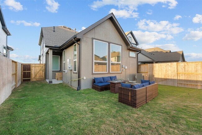 Building Photo - 5218 Sage Hls Dr