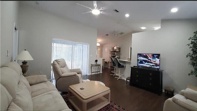 Building Photo - 2534 N Brentwood Cir