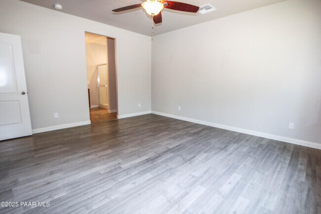 Building Photo - 2677 Capella Dr