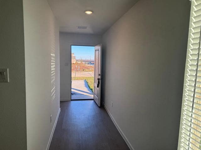 Building Photo - 7505 Fenton Pkwy