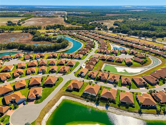 Building Photo - 1033 Sawgrass Dr