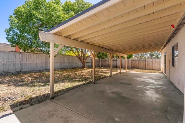 Building Photo - 1726 Katy Pl