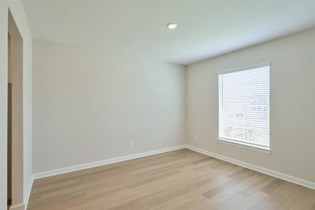 Building Photo - 21554 Bluebonnet Bay Dr