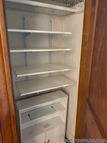 Building Photo - 14 Lakeville Rd