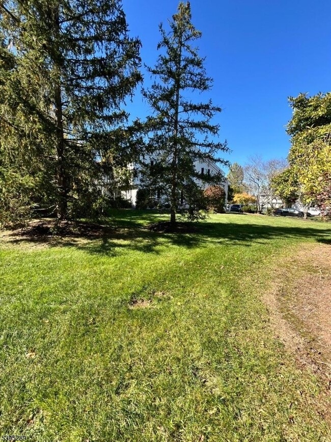 Building Photo - 133 Mockingbird Ct