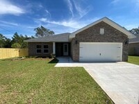Building Photo - Spacious 3 Bedroom Home in Mary Esther!