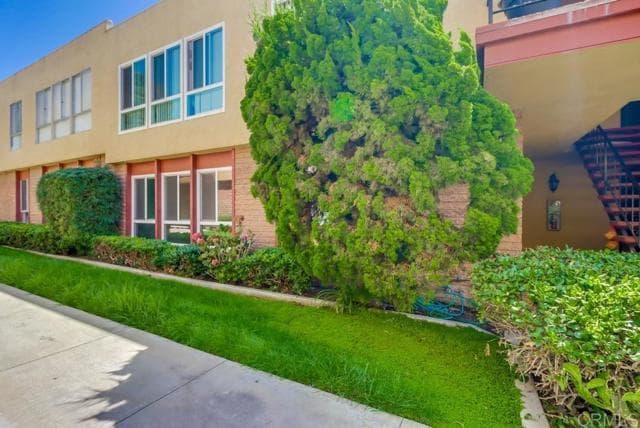 Building Photo - 617 Third Ave