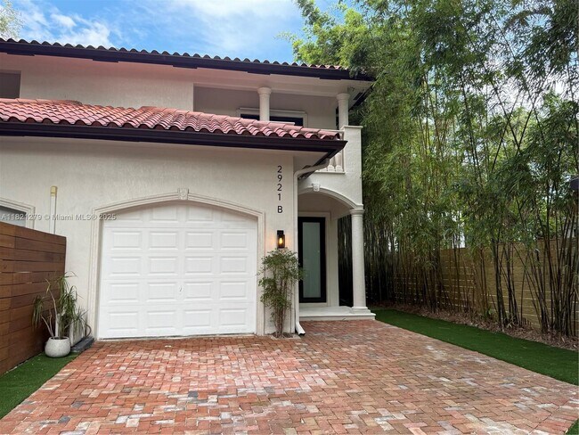 Primary Photo - 2921 SW 30th Ct