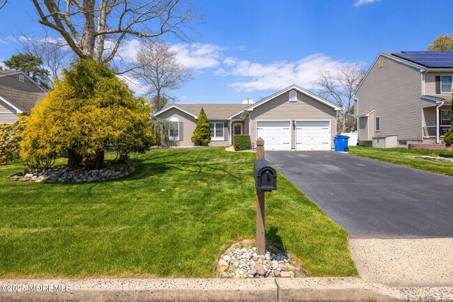 Building Photo - 148 Mizzen Ave
