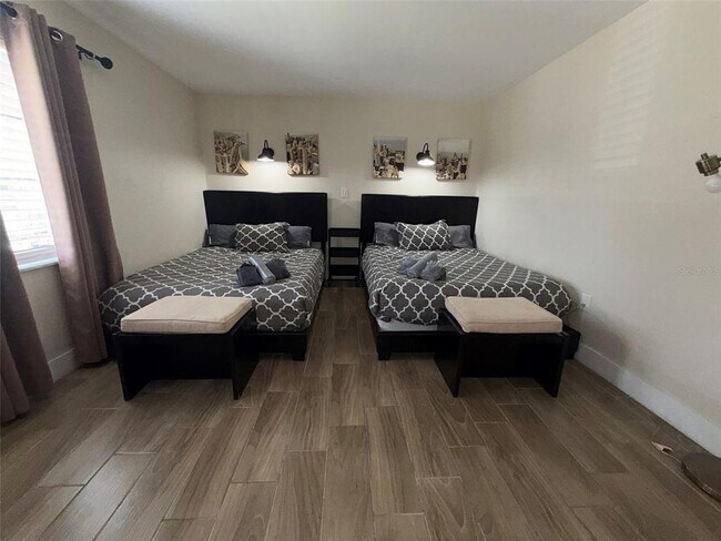 Building Photo - 4807 S Texas Ave