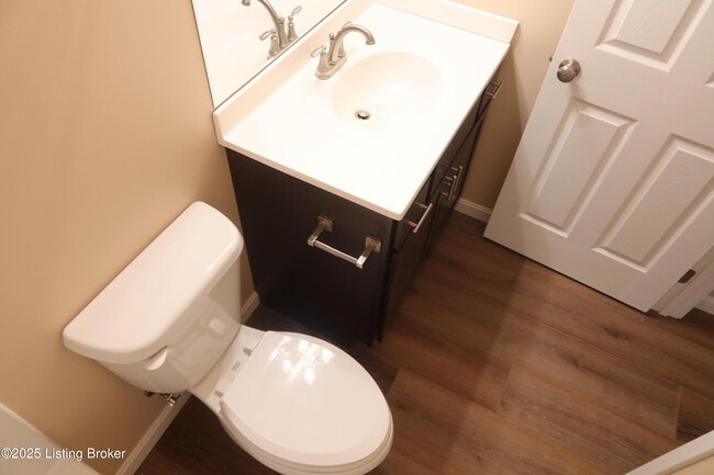 Building Photo - 114 Peonia Rd