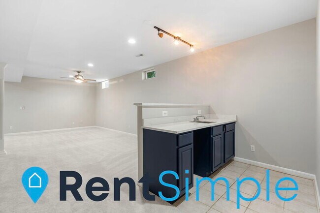 Building Photo - 6011 Smooth Stone Pl
