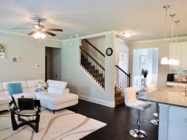 Building Photo - 2111 Apple Orchard Way