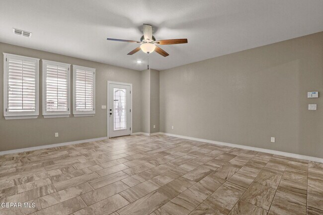 Building Photo - 4521 Marisabel Azcarate St