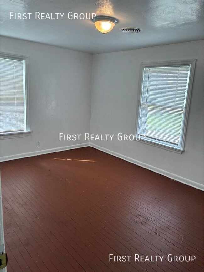 Building Photo - 3858 Haney Rd